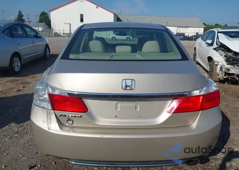 2013 Honda Accord Lx z USA, uszkodzony, nr VIN 1HGCR2F33DA250138